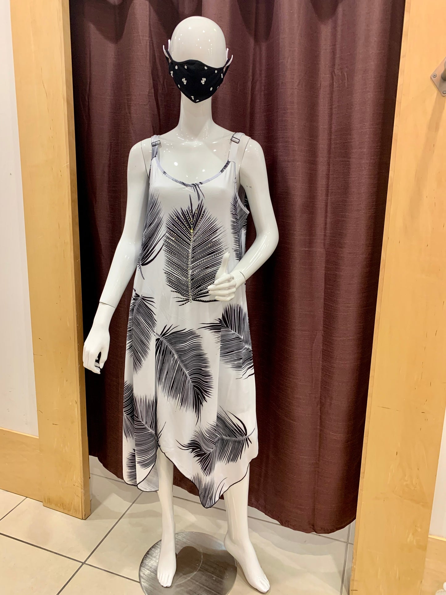 Black and white bandana dress with leaves A21697