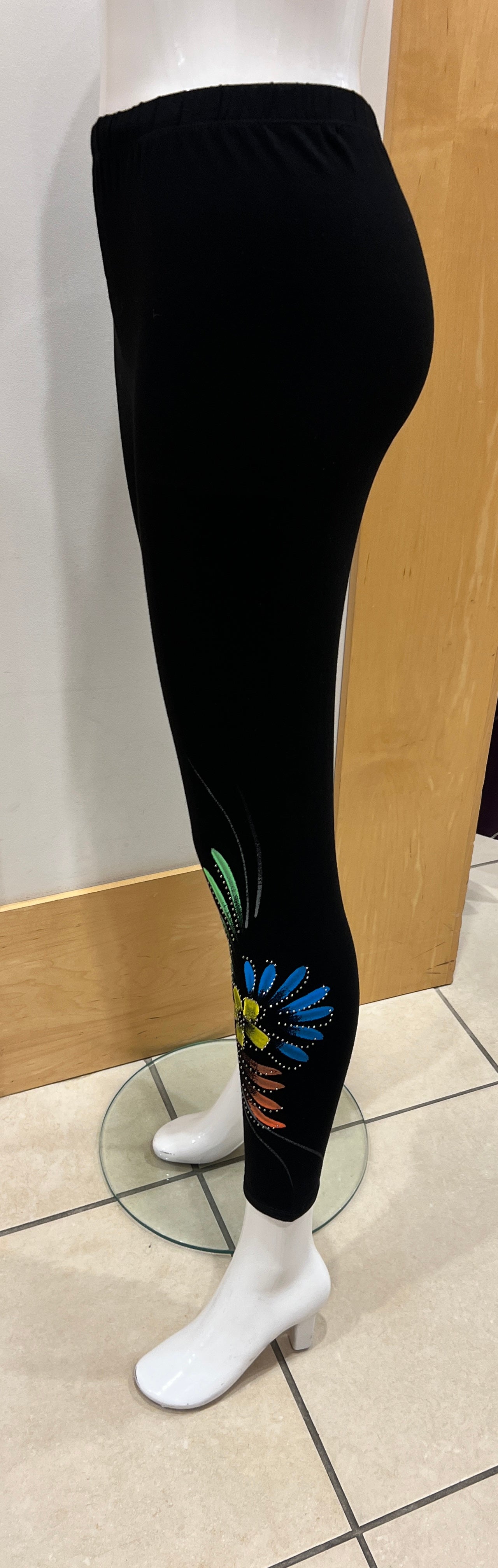 Painted flower bling leggings A24039
