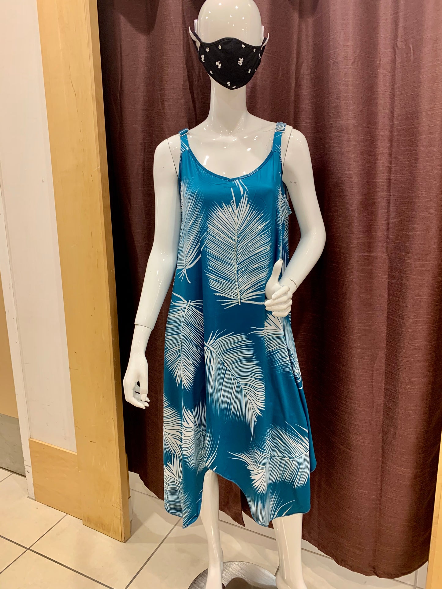 Green bandana dress with leaves A21698