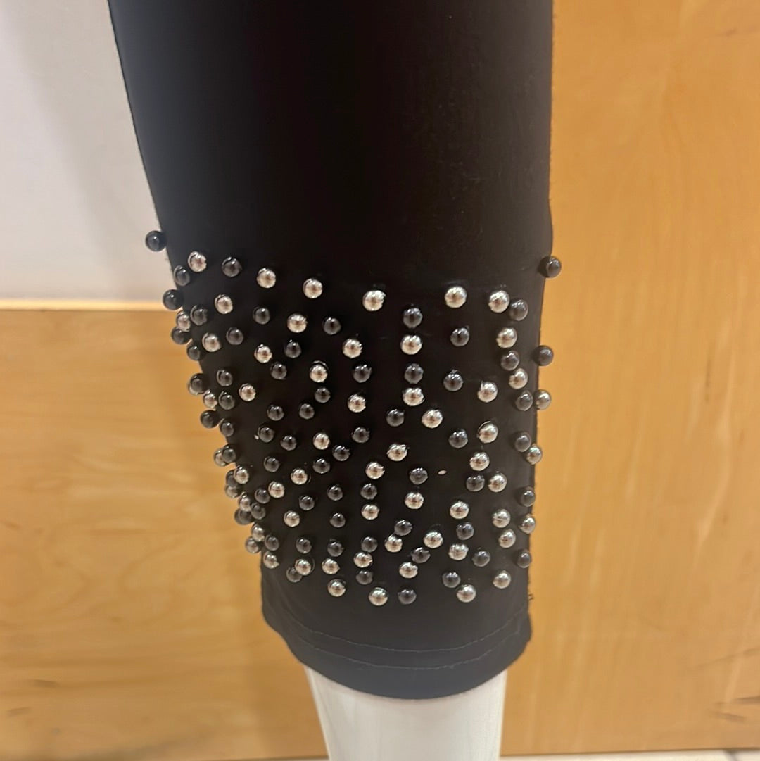 Leggings with black and silver beading A21471