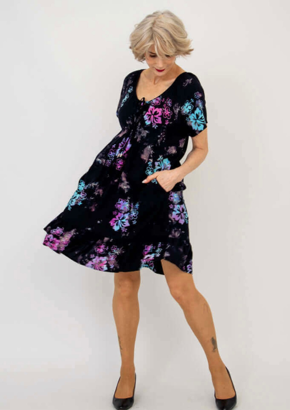 Samoa Dress, Deflari