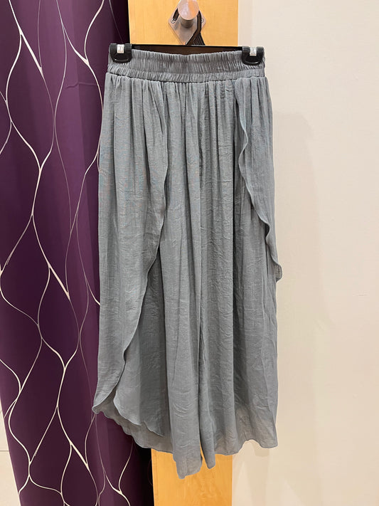 Grey Ruffle Fun Pants A25837