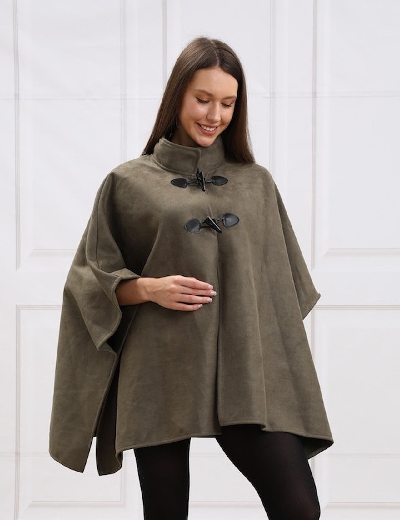 Stylish Olive Cape: Fashion Must-Have – Daring Diva Purses Winnipeg