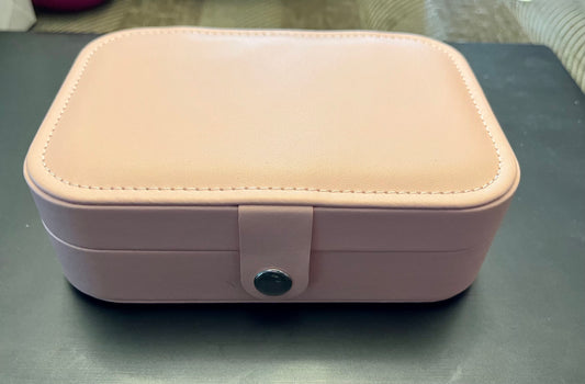 Rectangular travel jewellery case Pink