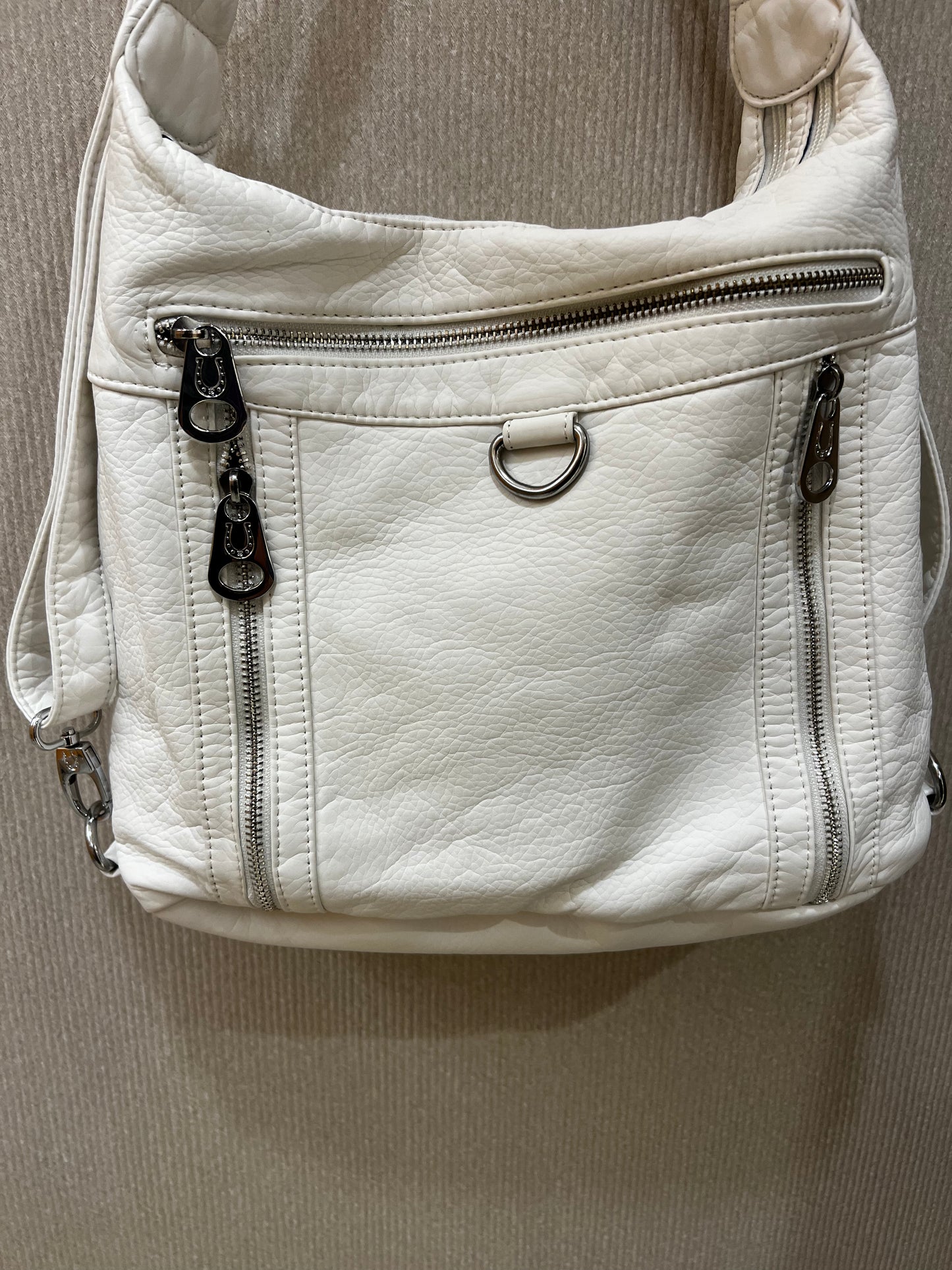 White 3 in 1 style metal loop backpack purse