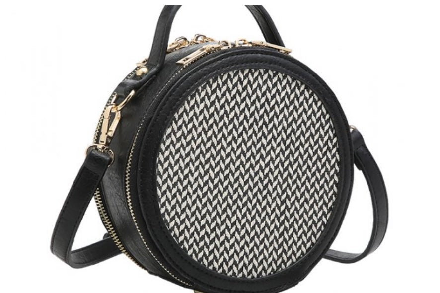 Black Tilda round purse